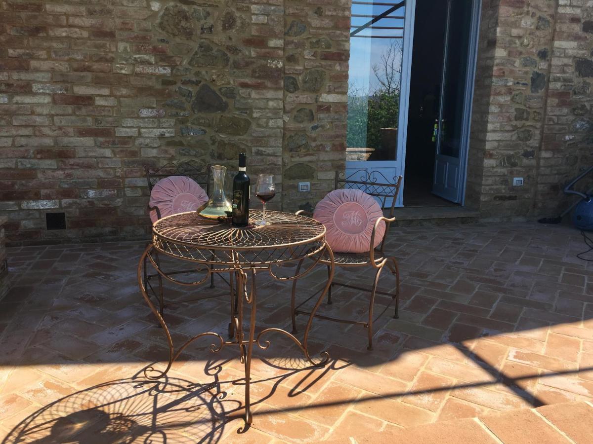 Cordella In Valdorcia Truffle And Olive Oil Resort Montalcino Luaran gambar