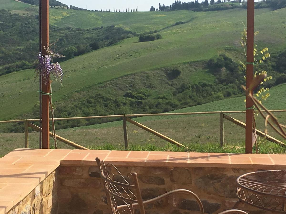 Cordella In Valdorcia Truffle And Olive Oil Resort Montalcino Luaran gambar