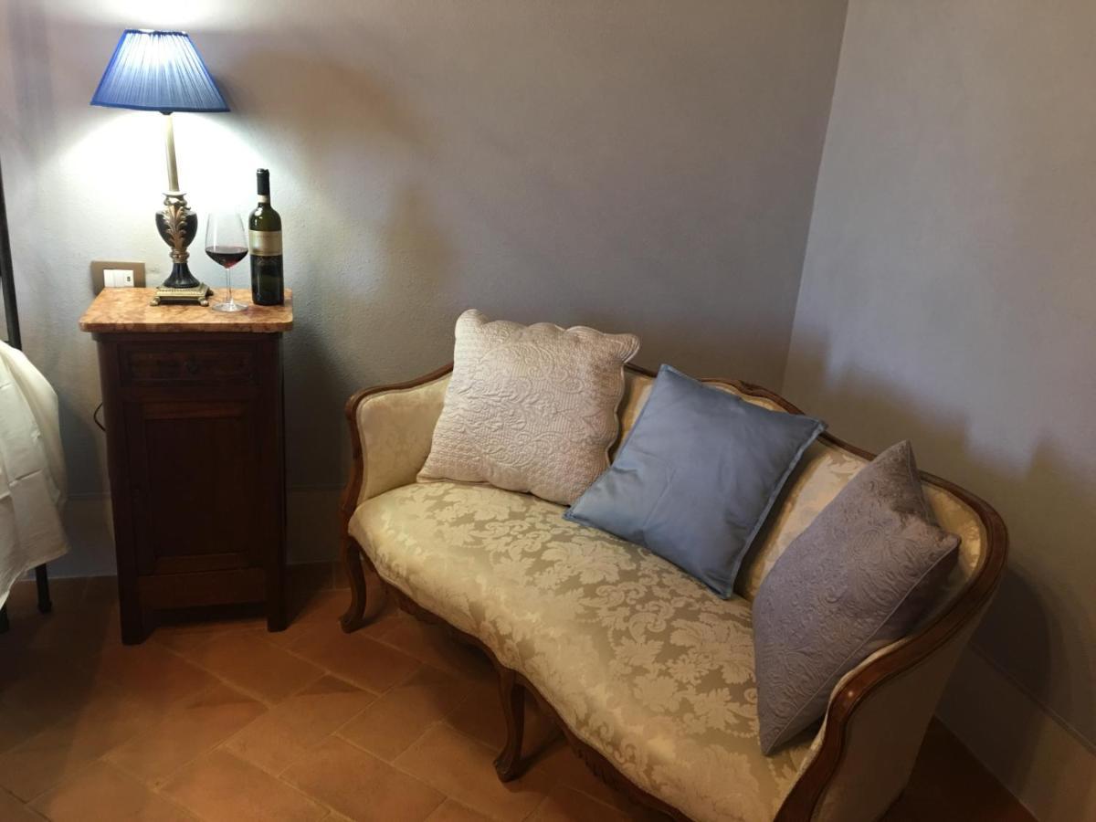 Cordella In Valdorcia Truffle And Olive Oil Resort Montalcino Luaran gambar
