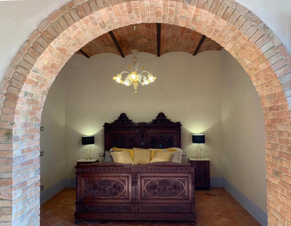 Cordella In Valdorcia Truffle And Olive Oil Resort Montalcino Luaran gambar